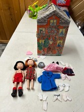 EDEN DOLLHOUSE SHAPED CARRYING CASE W MADELINE 7.5 INCH TALL DOLL + PEPITO