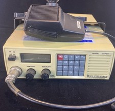 Vintage RAY JEFFERSON Model 7878M Marine Radio And Microphone - NO POWER CORD!!