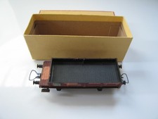 Ancien petit wagon plat brun