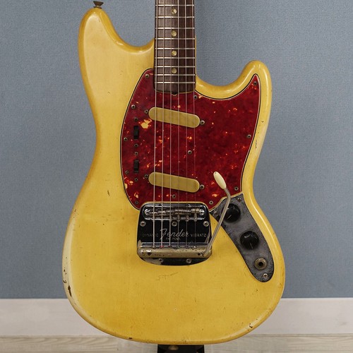 Fender mustang white - mustang,