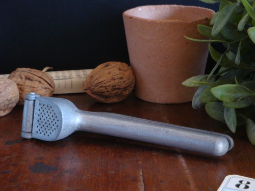Presse ail vintage aluminium - vintage, (aluminium