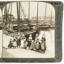 Marken Island Fishing Boats Stereoview c1900 Zuiderzee Holland Dutch Girls A2129