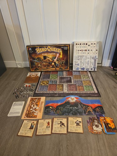 Milton bradley hero quest - bradley,