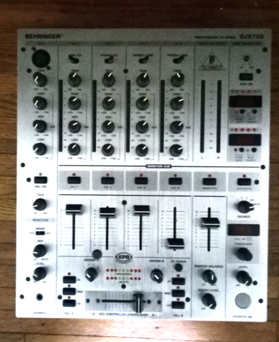 Behringer djx700 professional - behringer,