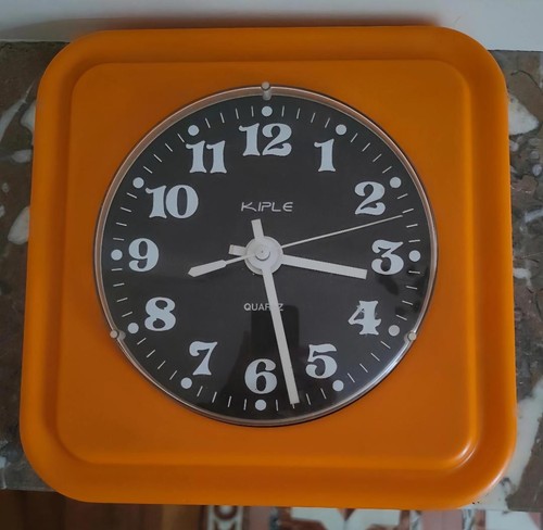 Pendule murale orange - , kiplé
