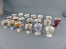 Lot de 19 coquetiers anciens