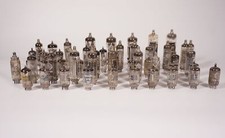 Lot De 50 Radios À Tubes