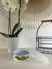 7 ⚜️ Ancien Bol - Casserole en Métal Émaillé Motif Fruits Vintage Diamètre 13 Cm