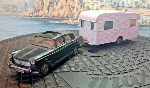 Norev peugeot 404 - +, caravane