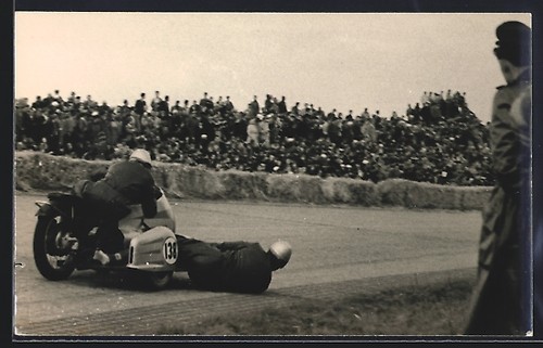 Moto avec side car - moto, side-car