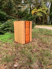 CAJON PERUVIEN bois couleur maron en super bon état. 
