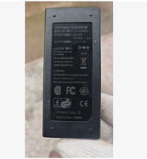 JC12030000 12V 3A Adaptateur