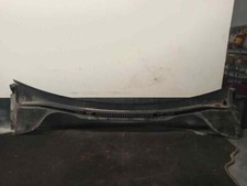 6J1853185B moulure pour SEAT