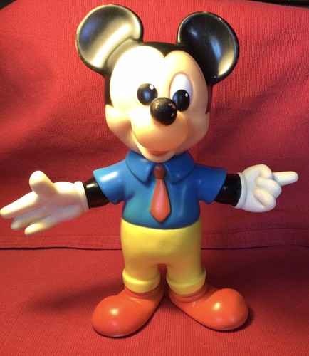 Figurine pouet plastique - figurine,