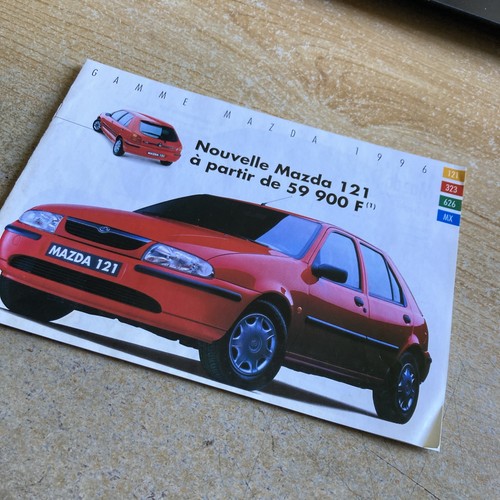 Mazda automobile 1996 121 323
