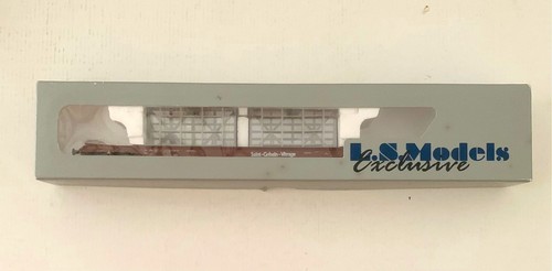 Models 15037 wagon - ls,