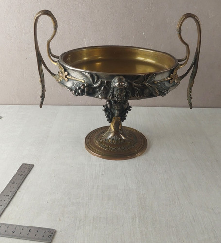 Ancienne coupe bronze - en, /