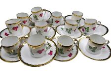 12 tasses à café en porcelaine française