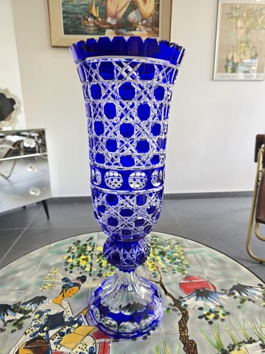 Vase cristal taillé bleu - cristal,