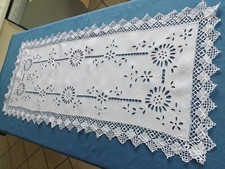 grand napperon, 1.09 m X 48