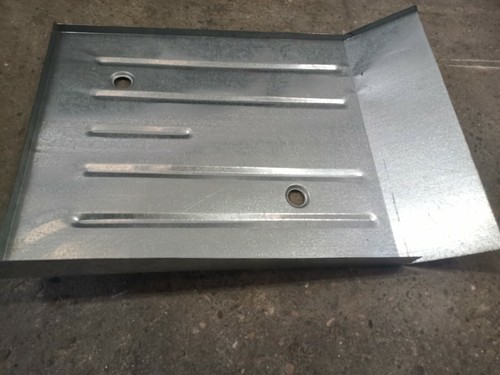 Plancher avant droit - plancher,