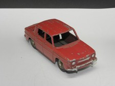 vrai DINKY JUNIOR - RENAULT 8
