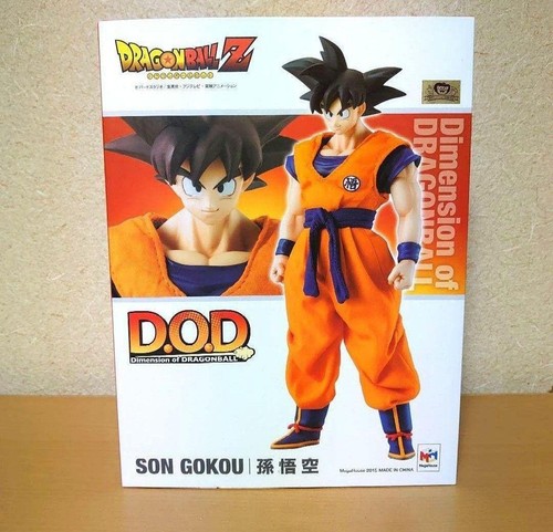 Figurine dod son - goku, scouter