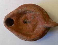 LAMPE A HUILE ROMAINE.