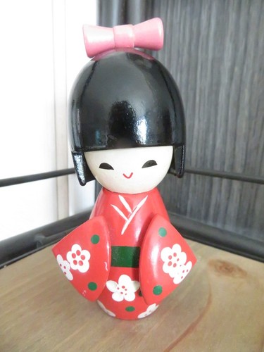 Poupée kokeshi rouge - kokeshi,