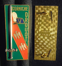 INSIGNE MILITAIRE – CORNICHE