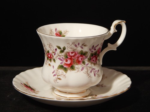 Royal albert porcelaine - albert,