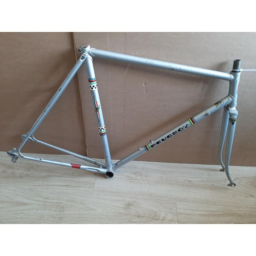 Cadre velo peugeot - velo, py10