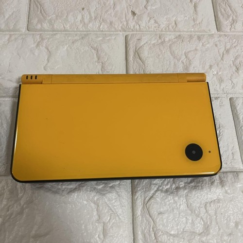 Nintendo dsi yellow - xl,