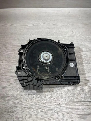 Bmw f10 subwoofer 18sea11 - 5,