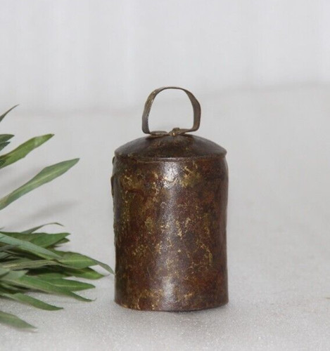 Cloche vache fer antique - cloche,