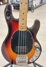 MUSICMAN STINGRAY Used Ash body Maple neck Maple fingerboard Sunburst w/Gig case