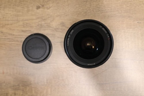 Objectif zoom grand - , angle