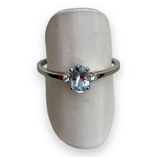 Bague Solitaire En Or Blanc Avec Aigue-Marine Et Diamants