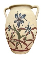 Grande jarre ancienne en terre