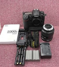 NIKON D300S/MB-D10 Digital SLR