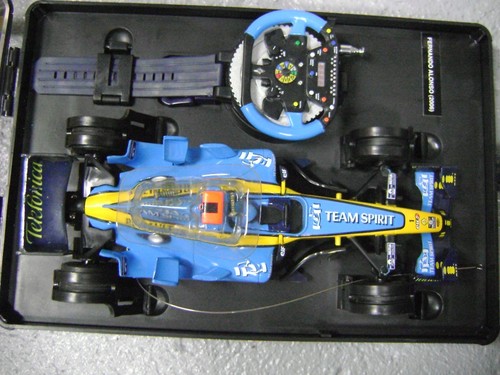 Voiture radiocommandée radio - radiocommandée,