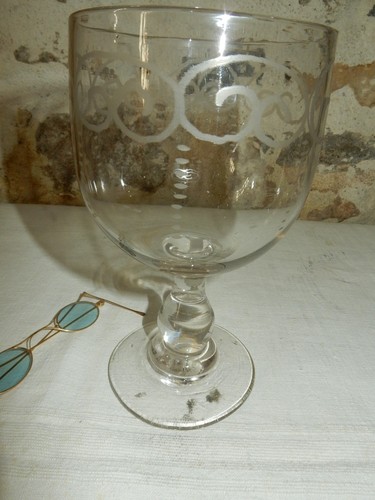 Très grand verre - très,