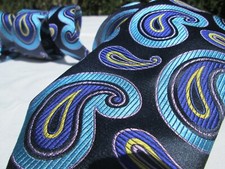 Cravate en soie tissée fait main Duchamp London étiquette noire