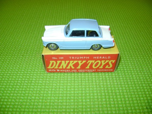 Dinky toys 189 triumph - dinky,