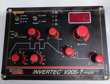 I Face avant INVERTEC V205-T Pulse LINCOLN ELECTRIC W07X0560 rev 00
