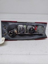 Feu arriere principal gauche