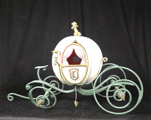 Disney wdcc elegant coach - wdcc,