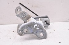 Charnière De Porte Avant Droite TOYOTA YARIS P13 1.3 Essence 73kw 2016 28668472