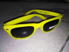 Lunettes de soleil jaune
