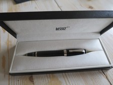 stylo roller  ball  mont blanc